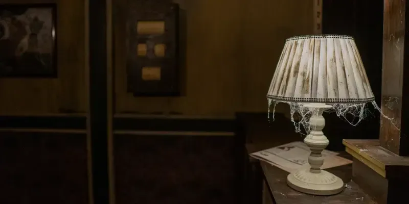 Set von Nightmare Hotel